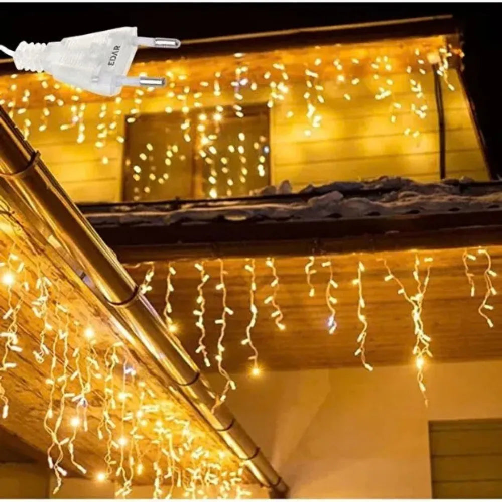 Instalatie Craciun 25 metri turturi, franjuri inegali cu 500 LED-uri