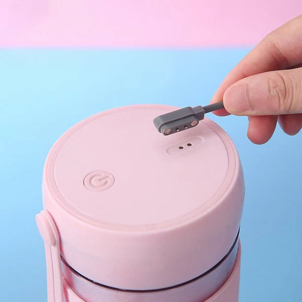 Blender electric multifuncțional cu încărcare magnetică și sistem de oprire automată pentru siguranță.