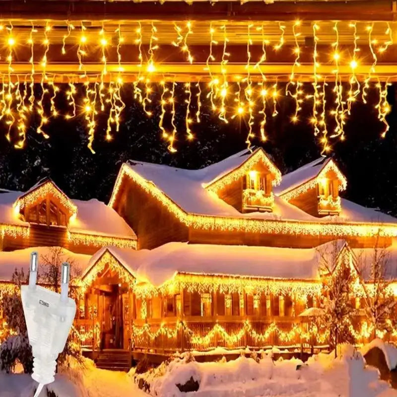 Instalație tip turturi cu LED-uri calde pentru acoperiș de casă decorat festiv în sezonul de iarnă